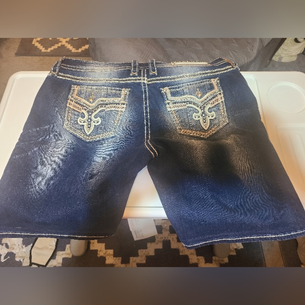 Womens rock revival shorts size 33 brand new